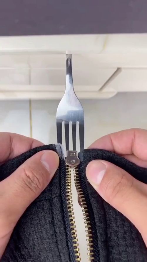 拉链坏了怎么办